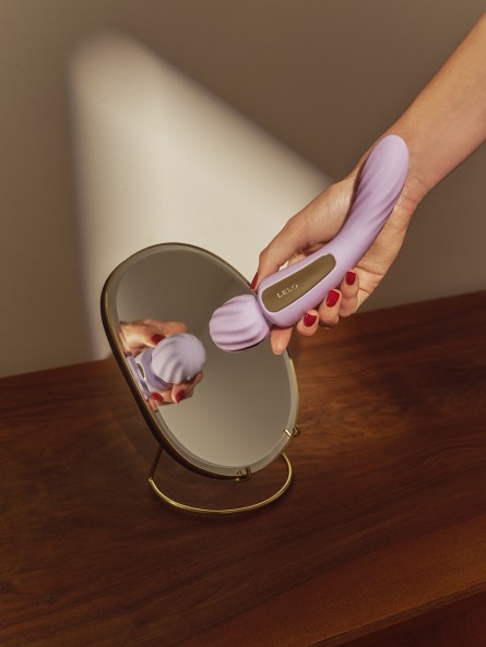 Podwójny wibrator różdżka sterowany aplikacją Switch Soft Pink Lelo