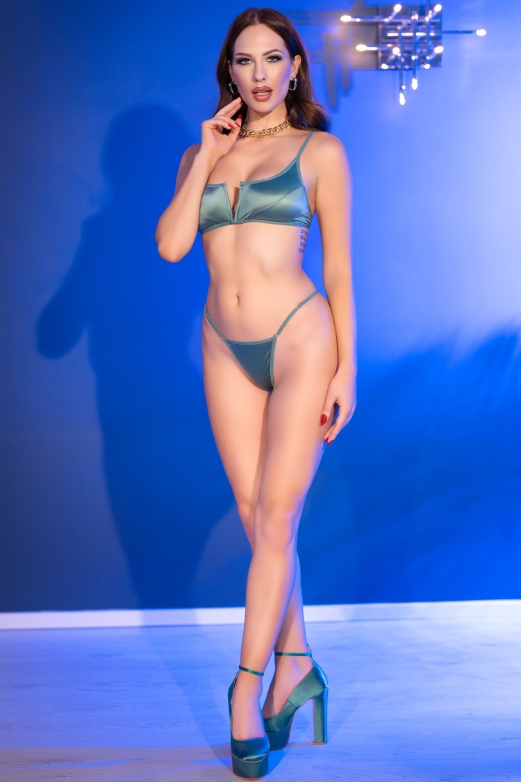 CR 4668 Bikini